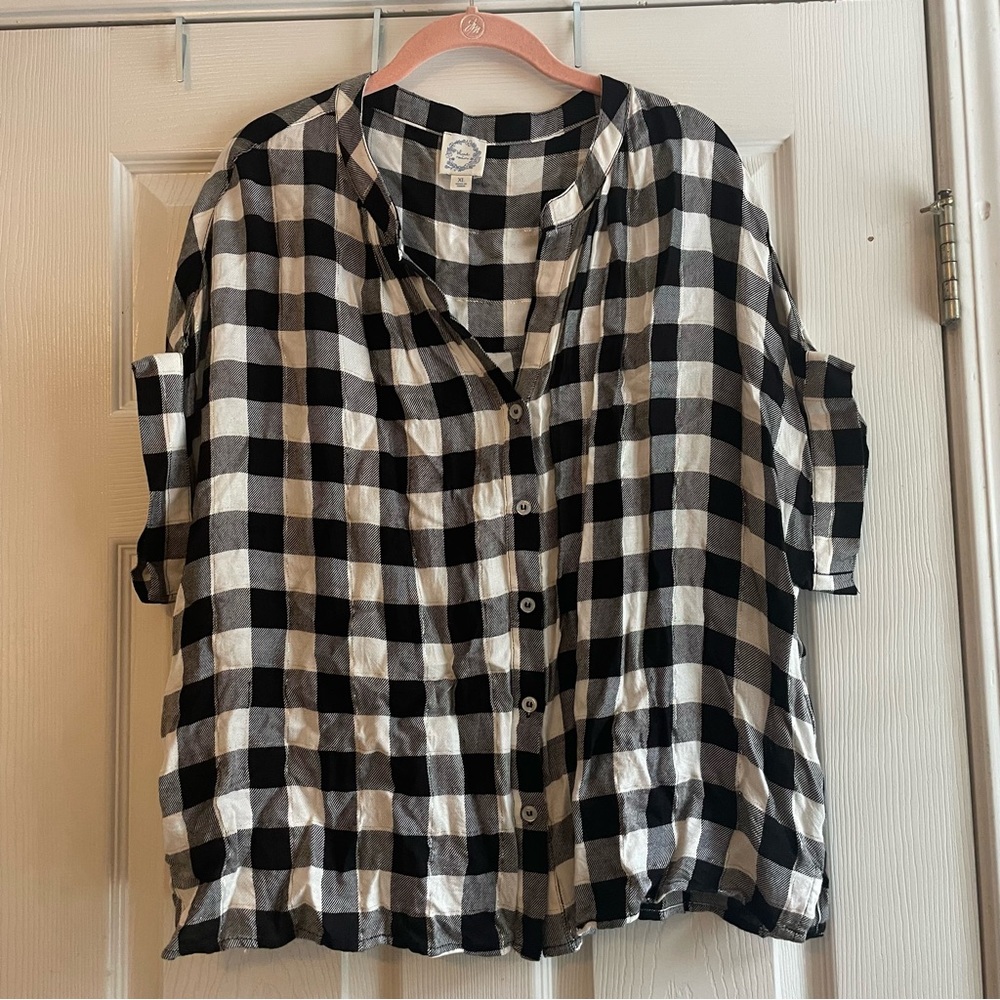 Blue Rain Size XL Black White Checkered Metallic Detail Button Down Shirt